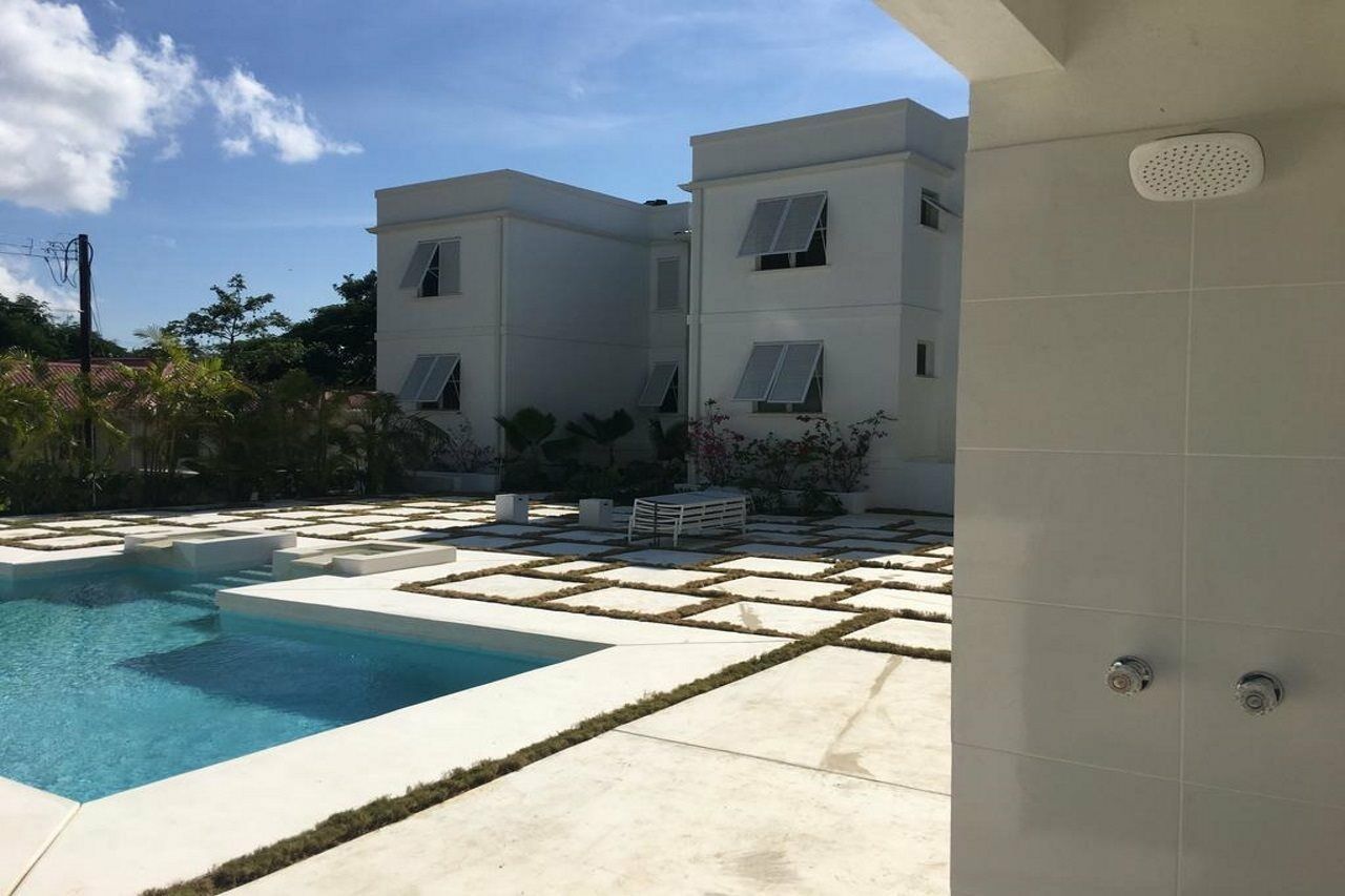 Mullins Grove Aparthotel Saint Peter Exterior photo